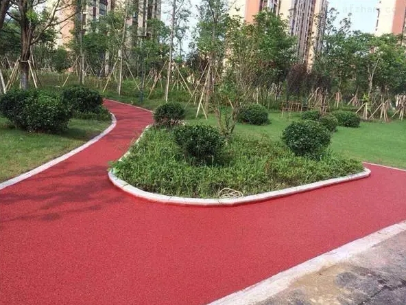 透水地坪的性能及其優(yōu)點(diǎn)都有哪些？